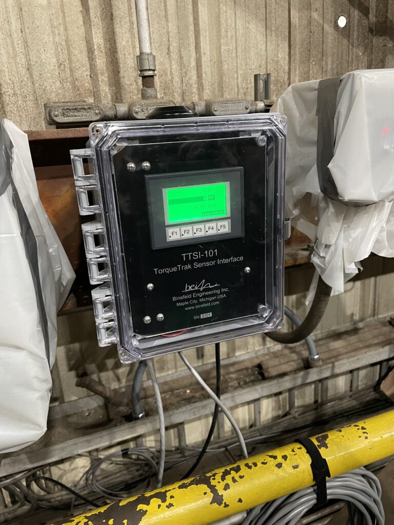 Industrial torque meter with digital display