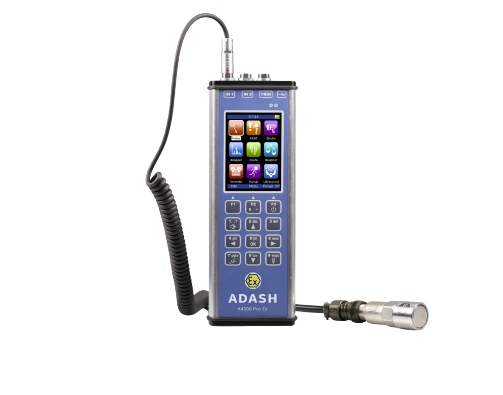 Handheld vibration meter with probe and display